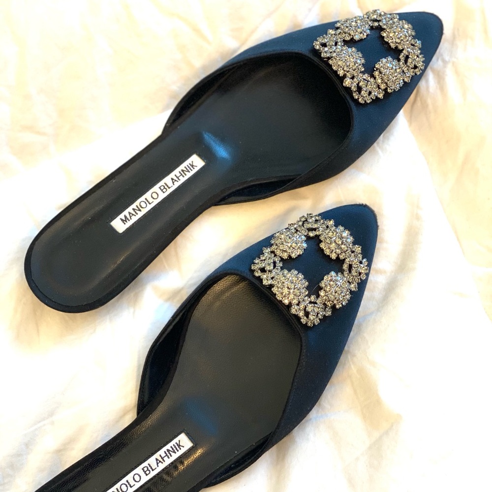 Manolo Blahnik Flat Mules Hangisimuflat